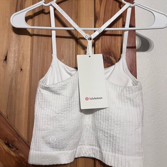 Lululemon tank - Picture 3 of 4
